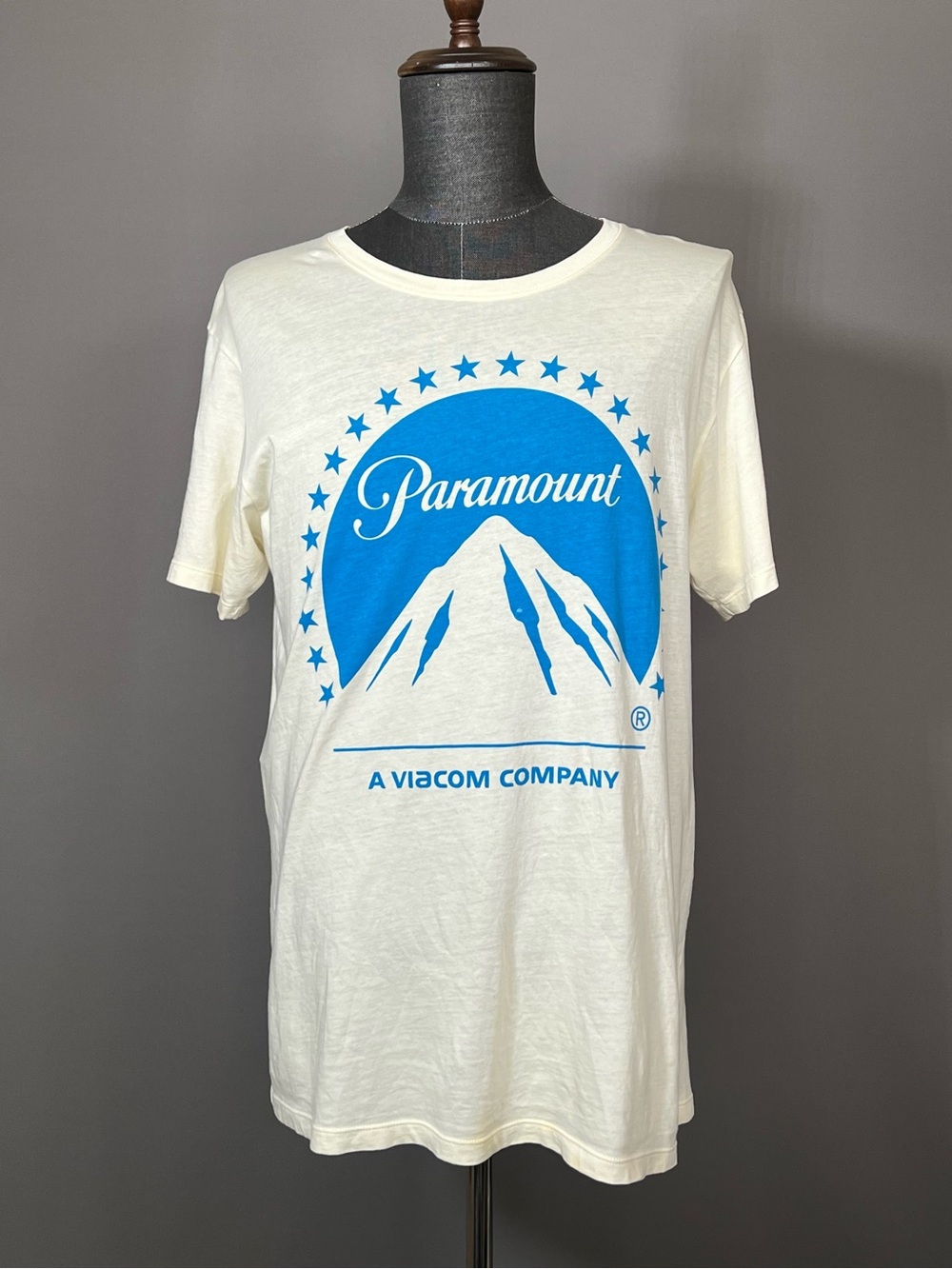 Gucci Exclusives Paramount Men’s T-Shirt Rare M Medium